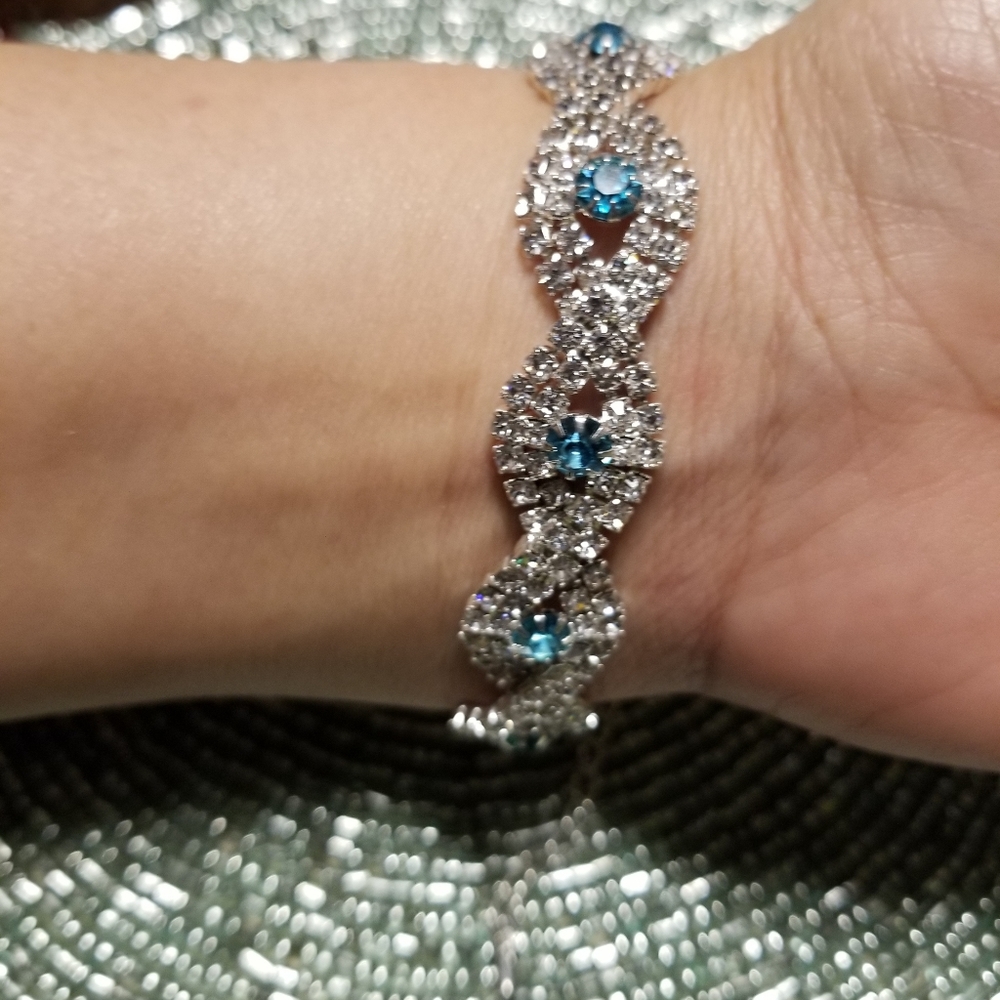 Bracelet.